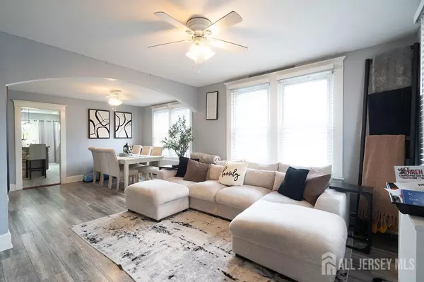 Sayreville, NJ 08872,25 Reid ST