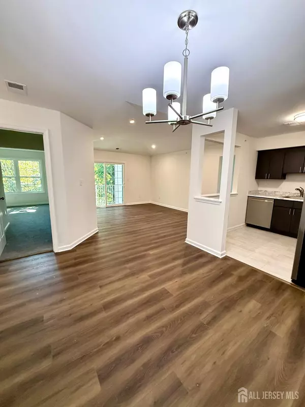 1238 Waterford DR, Edison, NJ 08817