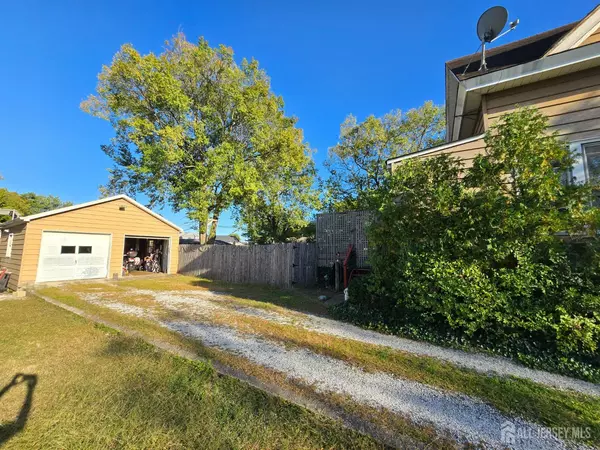 Keansburg, NJ 07734,112 Creek RD