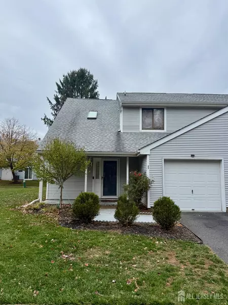 92 Winchester WAY #92, Franklin Twsp, NJ 08873
