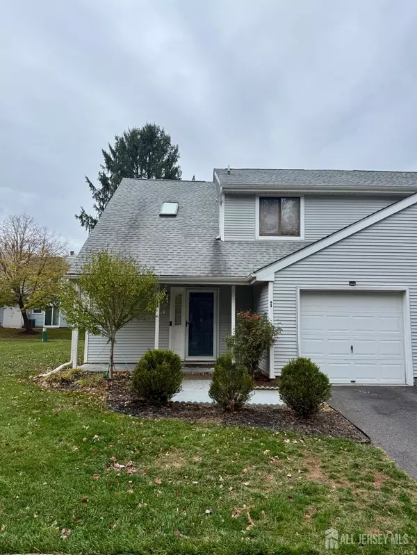 92 Winchester WAY #92, Franklin Twsp, NJ 08873