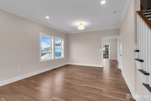 Perth Amboy, NJ 08861,409 Eagle AVE