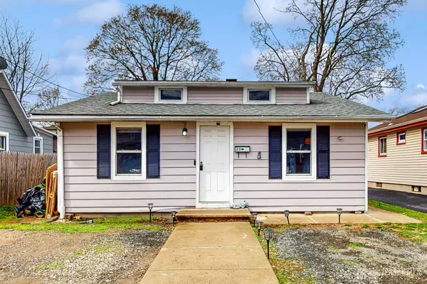 20 S So 8th AVE, Manville, NJ 08835