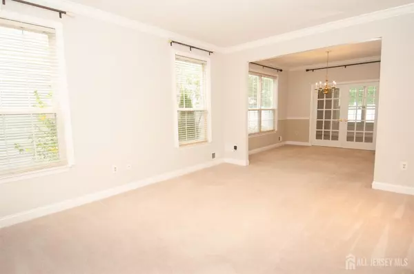 South Brunswick, NJ 08824,38 Stanford DR