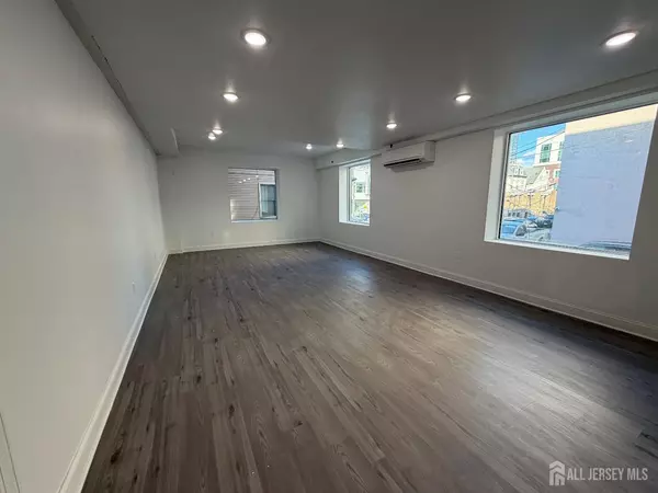 New Brunswick, NJ 08901,103 Bayard ST #ofc#1