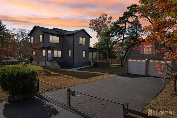 102 Fernhead AVE, Spotswood, NJ 08884