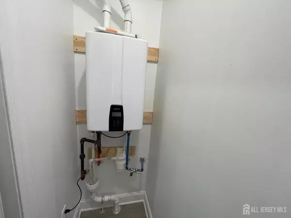 New Brunswick, NJ 08901,103 Bayard ST #20