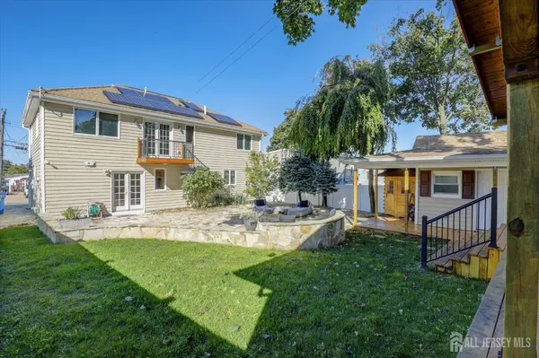 Sayreville, NJ 08859,48 Cedar TER