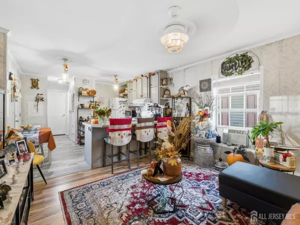 Middlesex, NJ 07001,18 3rd ST