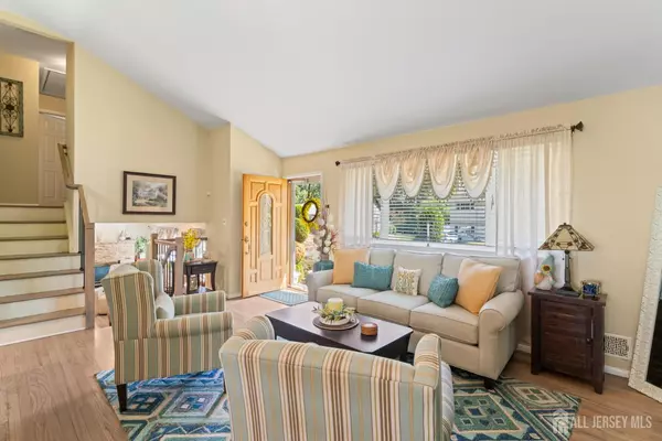 South Amboy, NJ 08879,31 Cedar AVE