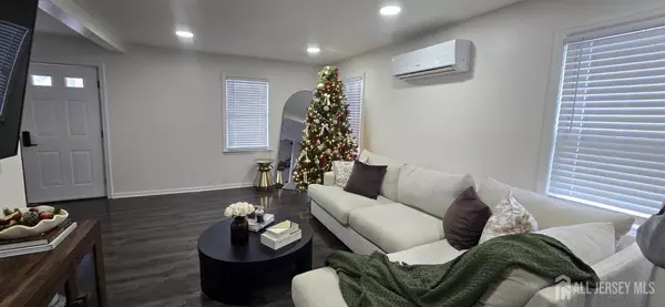 South Plainfield, NJ 07080,1119 S 9th ST S