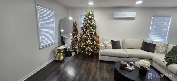 South Plainfield, NJ 07080,1119 S 9th ST S