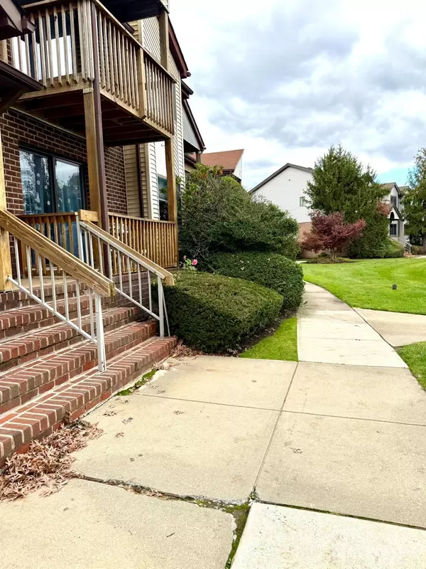 North Brunswick, NJ 08902,4706 Boice DR