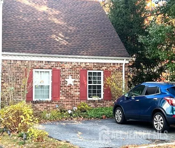 East Brunswick, NJ 08816,44 Van Pelt CT