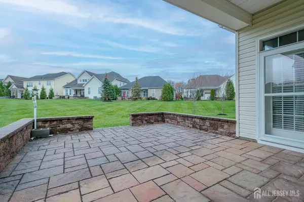 Monroe, NJ 08831,19 Masters DR