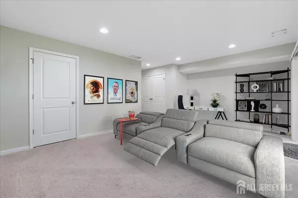 Monroe, NJ 08831,1905 John Deere LN