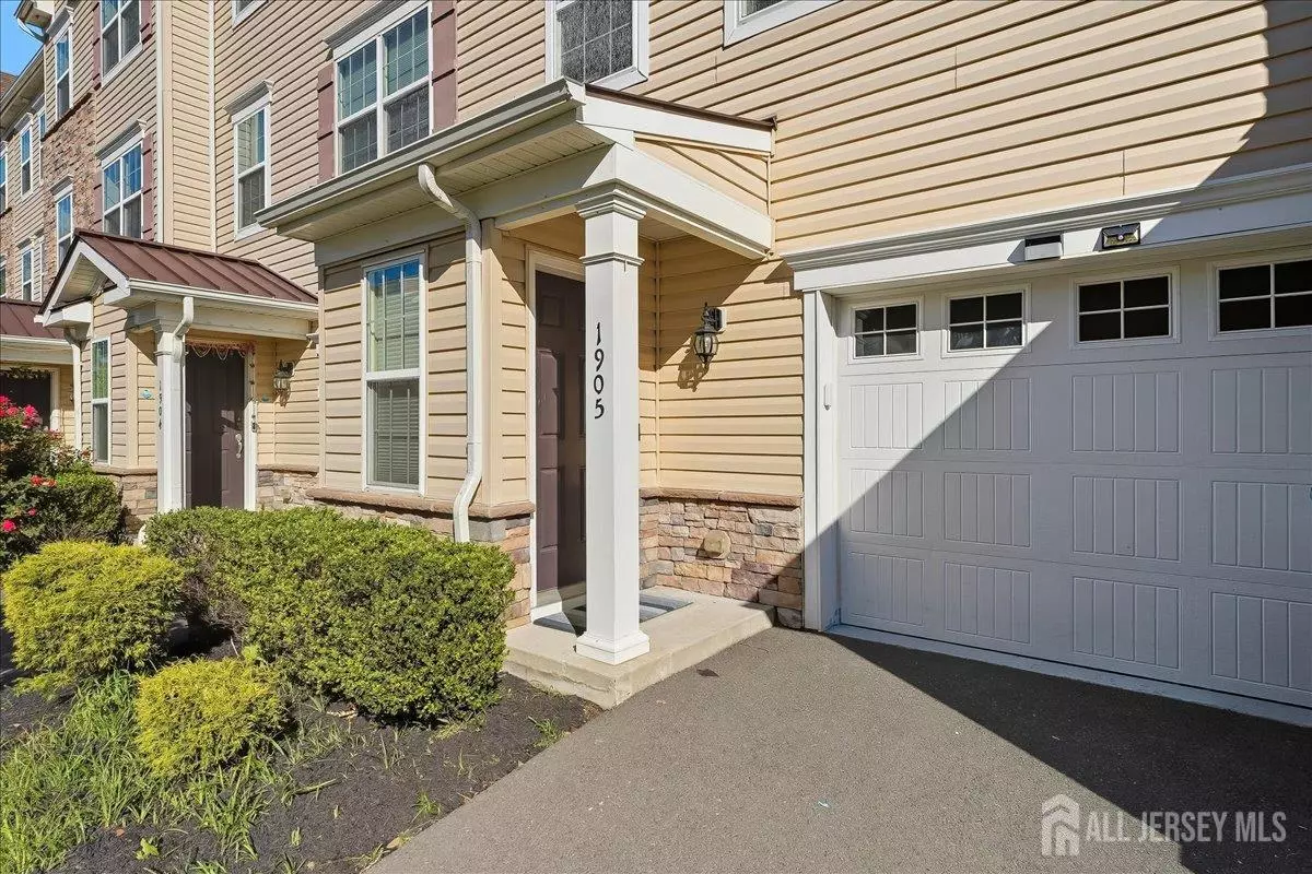 Monroe, NJ 08831,1905 John Deere LN