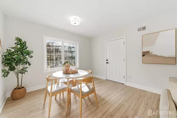 Union City, NJ 07087,414 6th ST