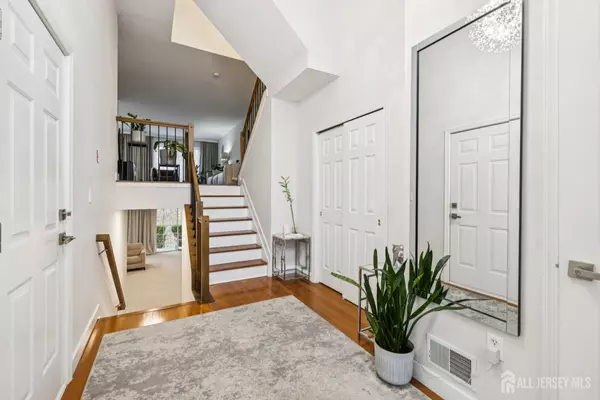 Old Bridge, NJ 08879,16 Harbor Bay CIR