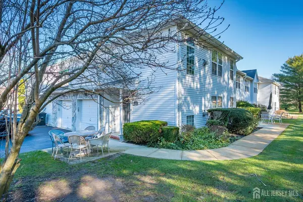 394 Deuce DR, Wall, NJ 07719