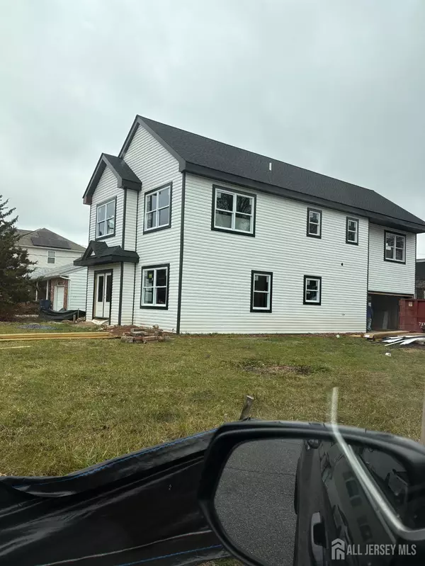 949 Edwin ST, North Brunswick, NJ 08902