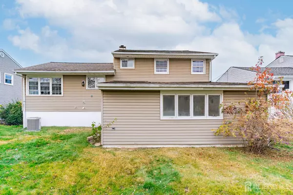 Colonia, NJ 07067,39 Marlboro LN