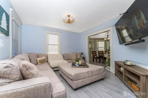 Dunellen, NJ 08812,403 Jackson AVE