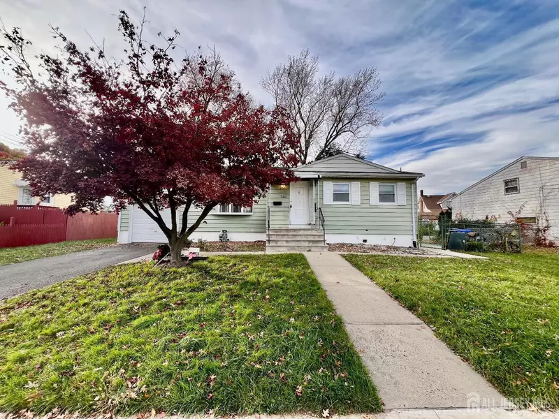 340 Old Post RD, Edison, NJ 08817