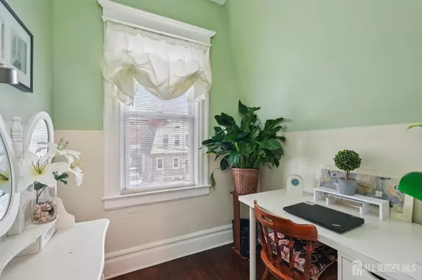 108 Washington AVE, Irvington, NJ 07111