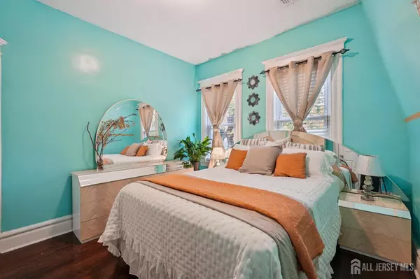 Irvington, NJ 07111,108 Washington AVE