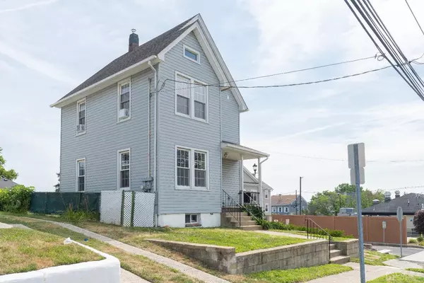 South Amboy, NJ 08879,231-231 N N Stevens AVE