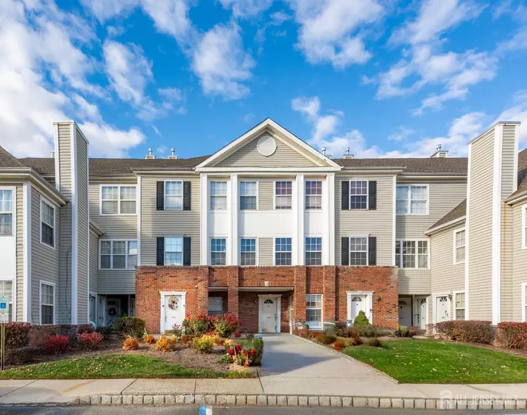 2008 Ridgeview CT, Sayreville, NJ 08859