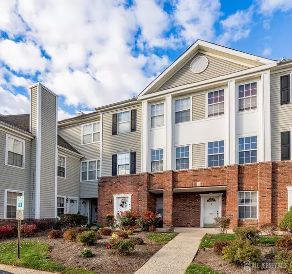 Sayreville, NJ 08859,2008 Ridgeview CT