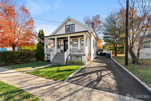 South Bound Brook, NJ 08880,123 Elizabeth ST