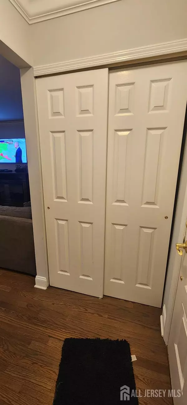 Monroe, NJ 08831,10-B Molly Pitcher CT