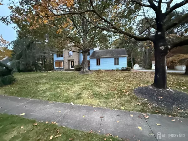 Jackson, NJ 08527,9 Southfork DR