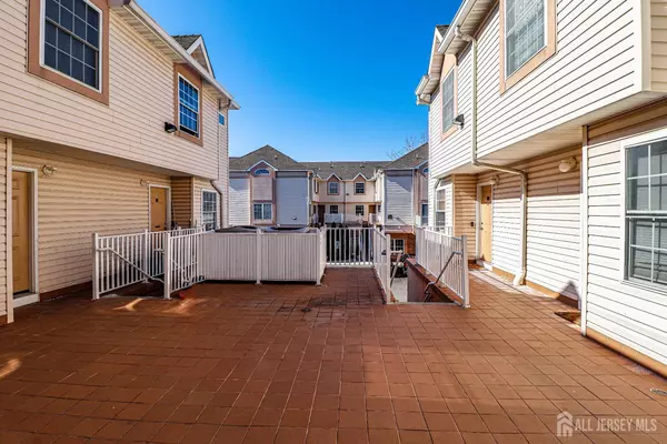 South Amboy, NJ 08879,105 Adamecs WAY