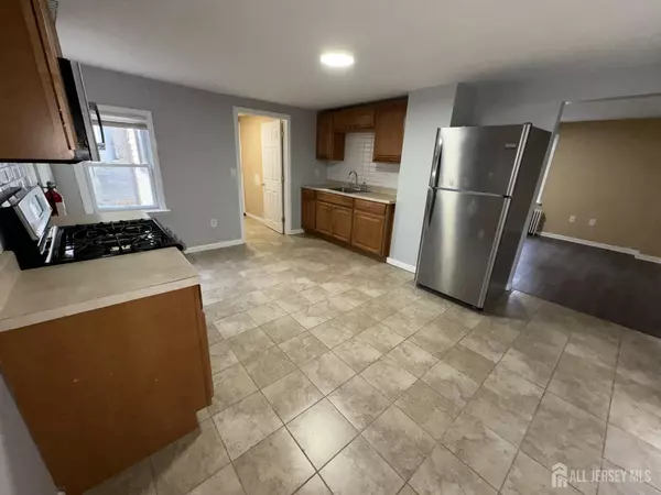 Sayreville, NJ 08872,35 Hensler LN