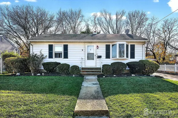 East Brunswick, NJ 08816,48 Harvey CIR