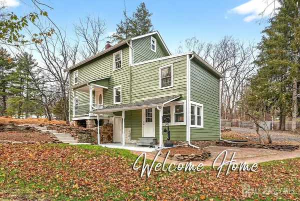 28 Old Clinton RD, Raritan, NJ 08822