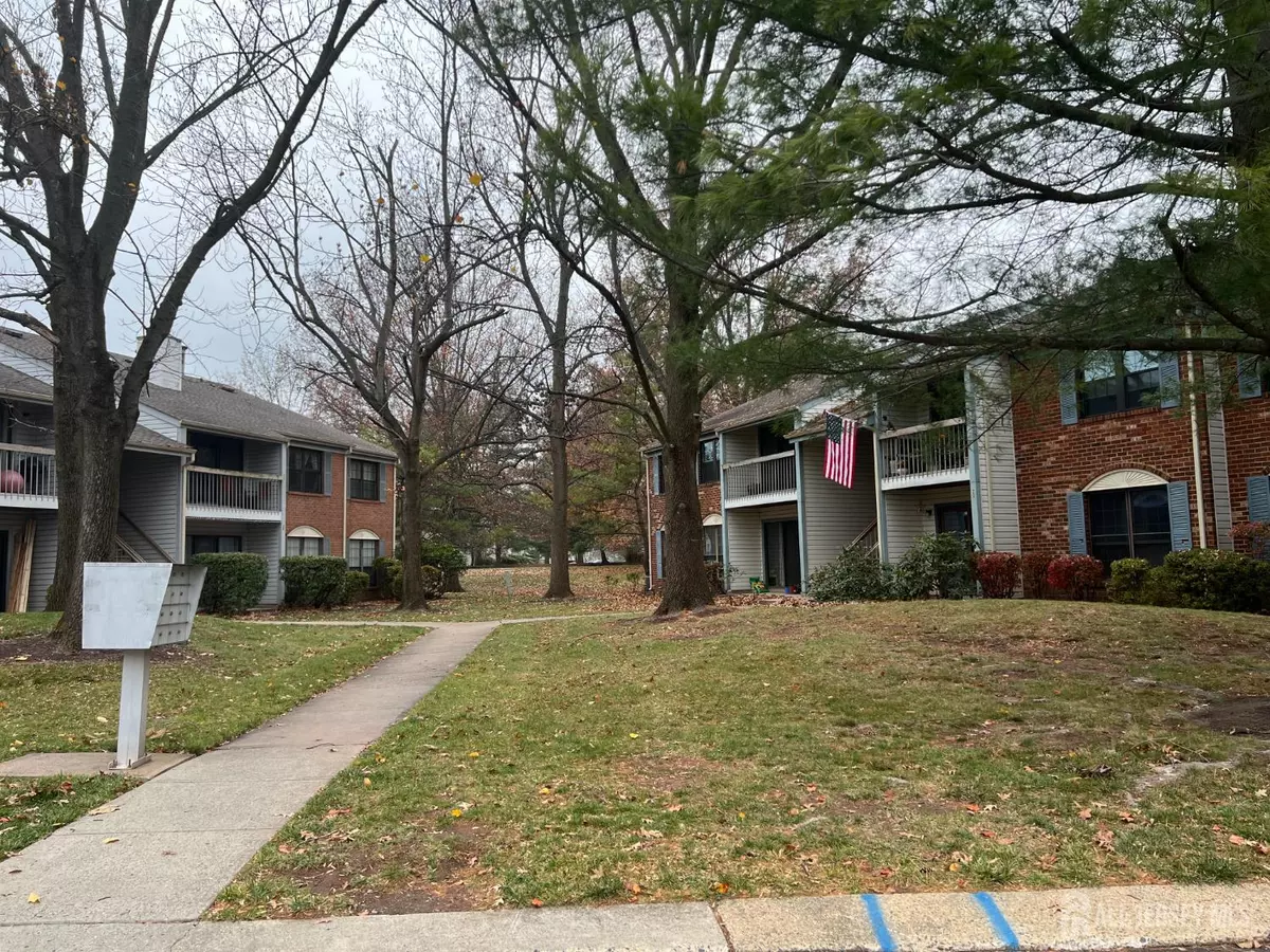 Franklin Twsp, NJ 08823,20 Crabapple LN