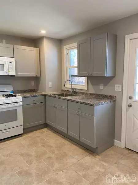 690 State ST, Perth Amboy, NJ 08861