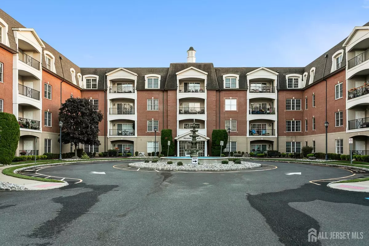 Middlesex, NJ 07095,325 Regency PL