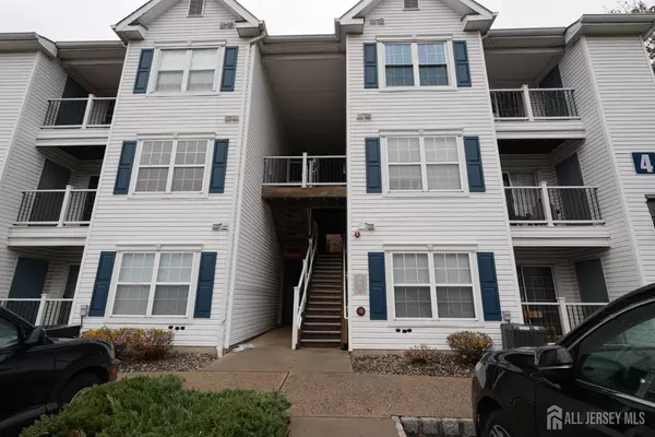 421 Waterford DR, Edison, NJ 08817