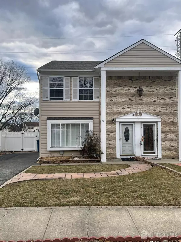 94 Brewster CIR, Old Bridge, NJ 08857