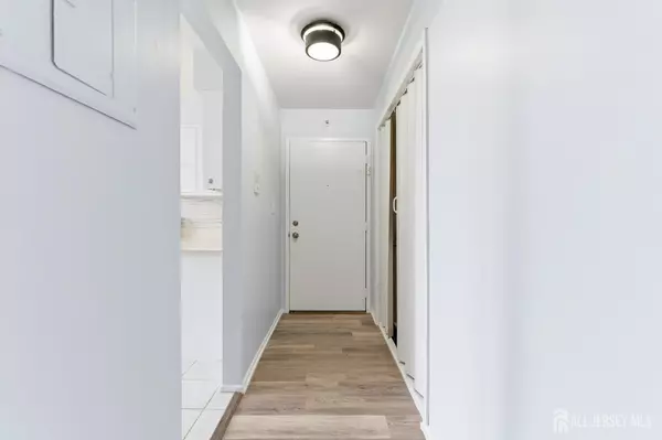 Iselin, NJ 08830,1610 Green Hollow DR