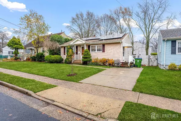 Edison, NJ 08817,152 Orange ST