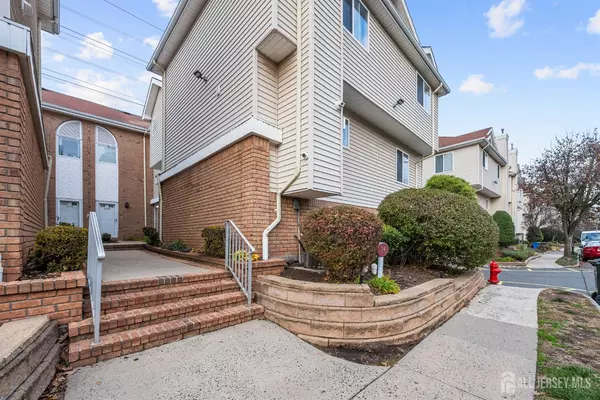 Avenel, NJ 07001,1405 Madaline DR