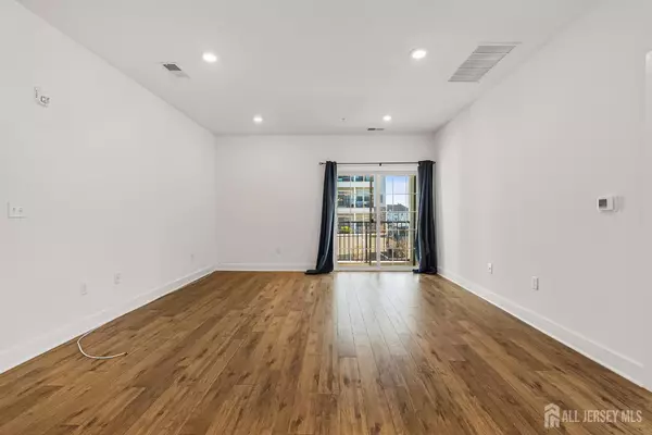 Monroe, NJ 08831,718 Stiller LN