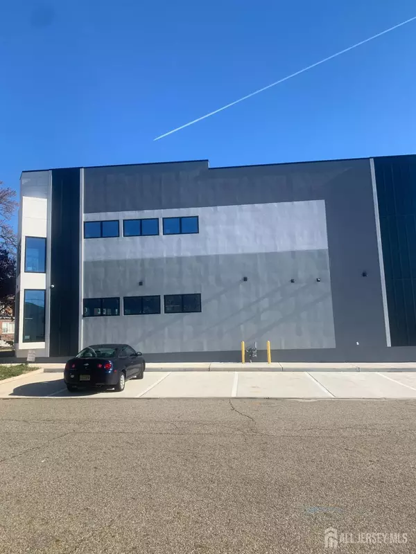 Carteret, NJ 07008,1383 Roosevelt AVE